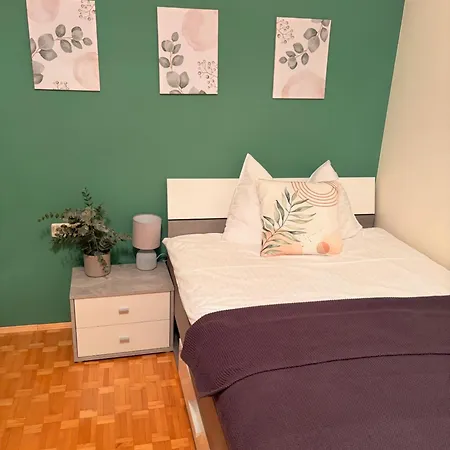 Claudias Ziegelhaeuschen *